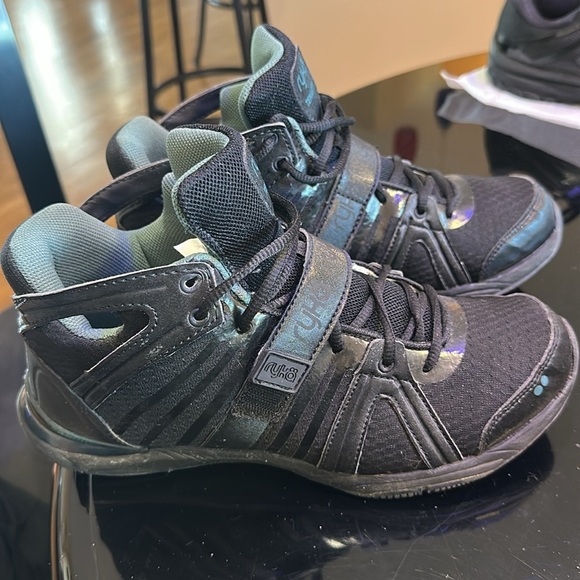 Ryka women’s Black and Green Tenacity Shoes size 8.5 - Picture 2 of 10